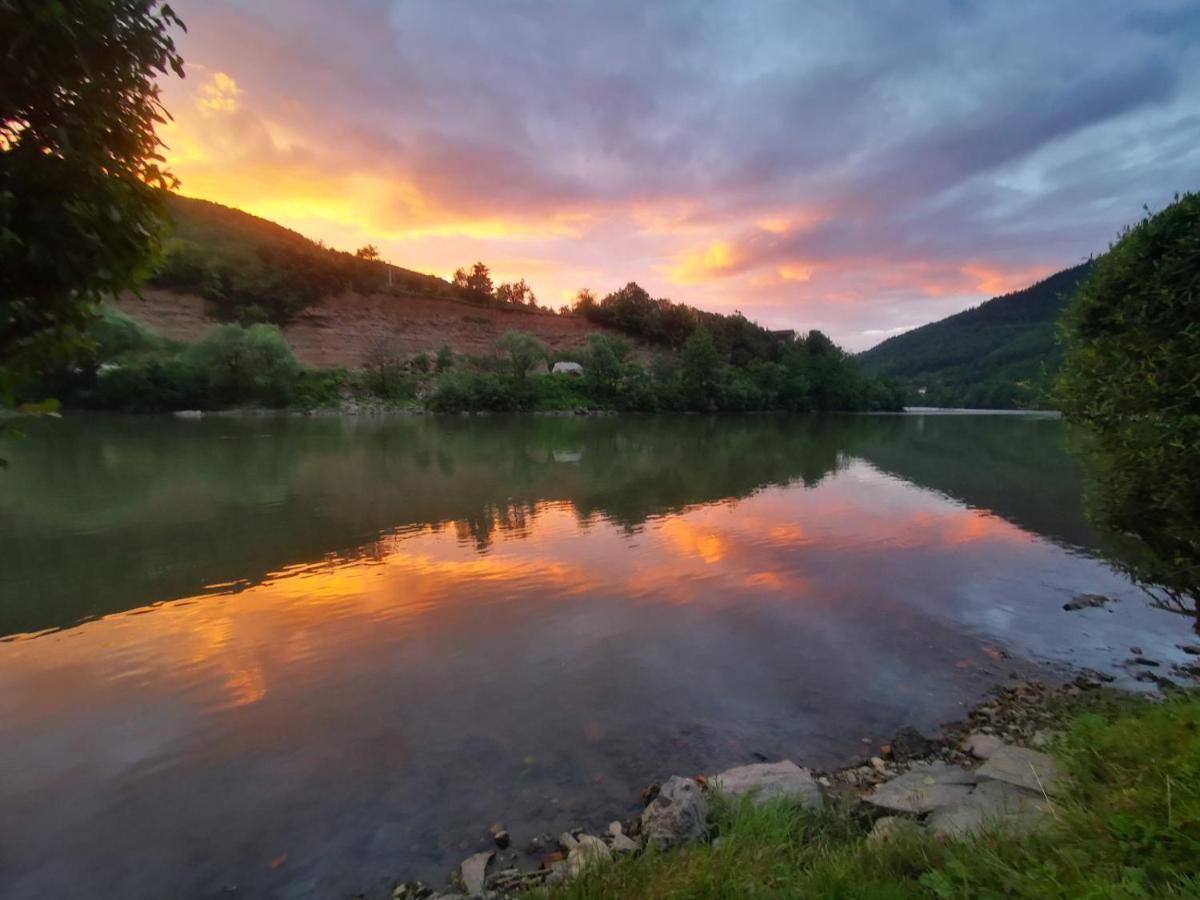 Vikendica Pored Drine Foca Handici Esterno foto