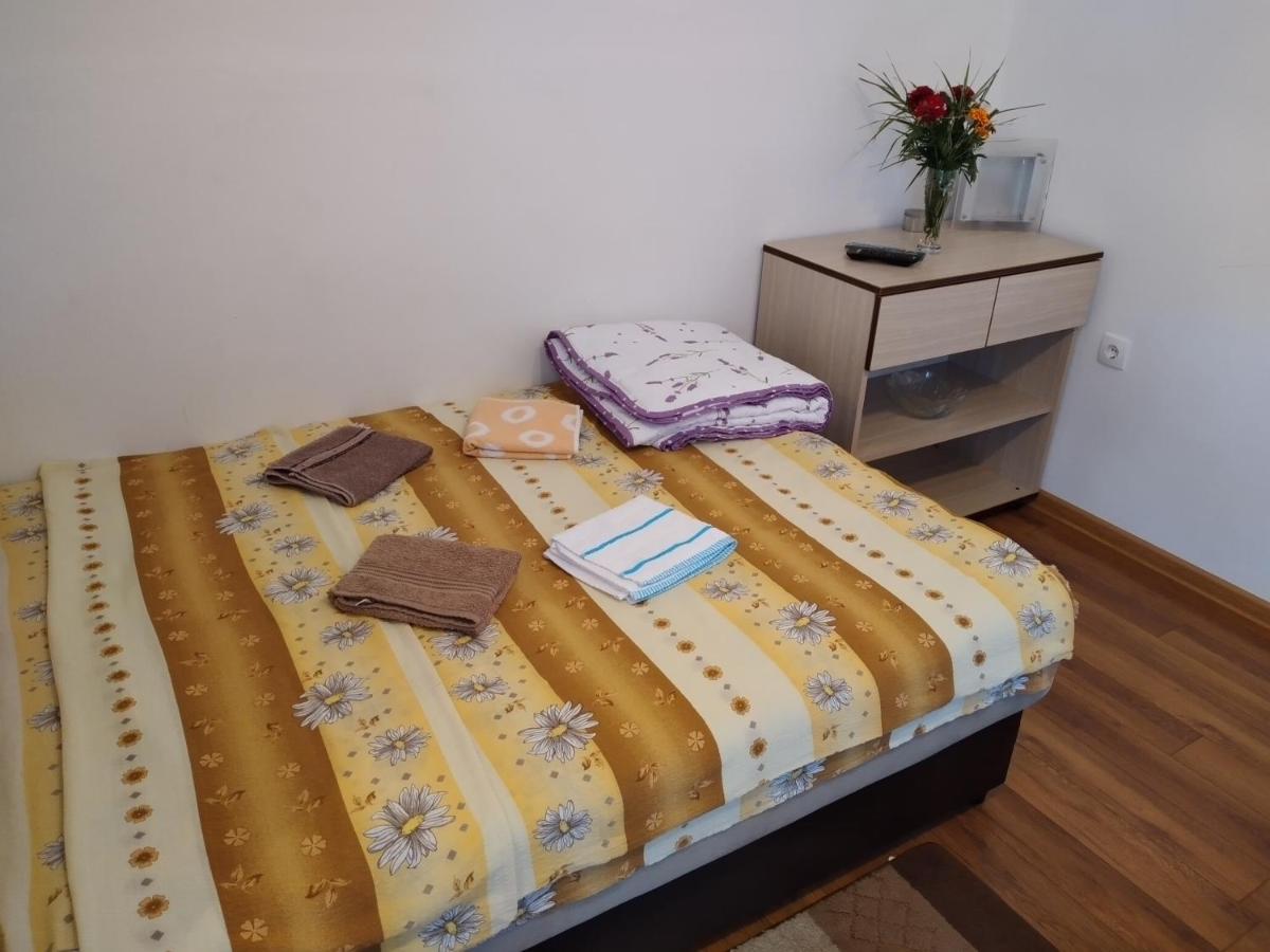 Vikendica Pored Drine Foca Handici Esterno foto