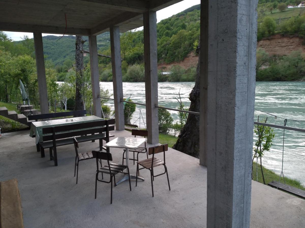 Vikendica Pored Drine Foca Handici Esterno foto