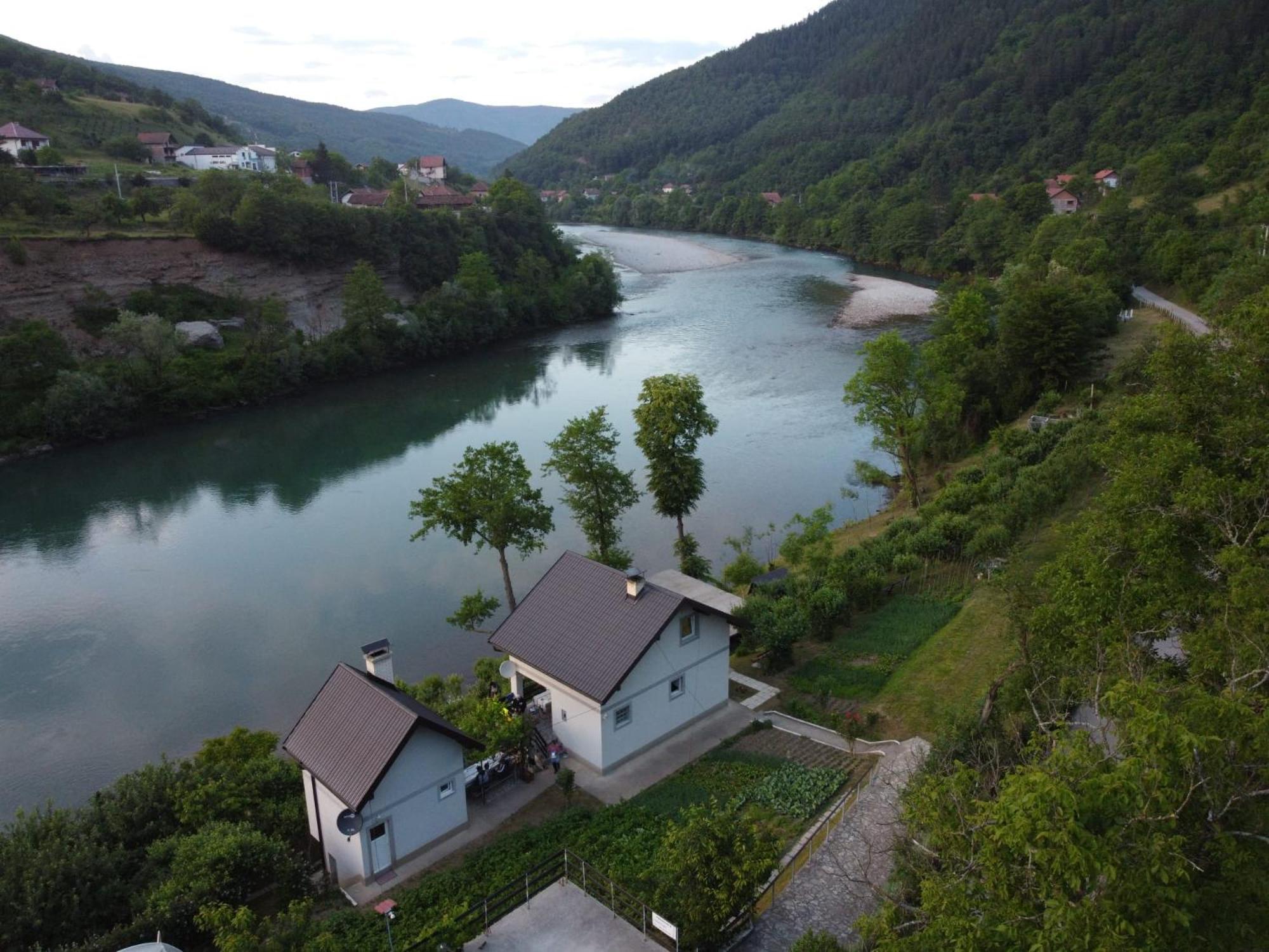 Vikendica Pored Drine Foca Handici Esterno foto
